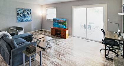 Remodeled Broken Arrow Home -Dogs OK -Safe Location -Fully Privacy Fenced Yard