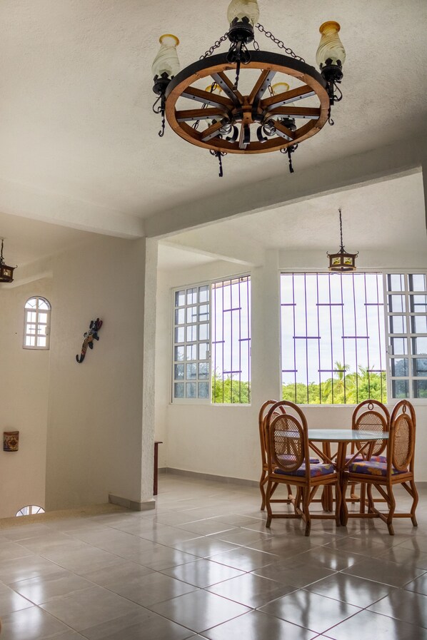 تناول الطعام