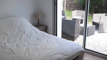 5 chambres, fer et planche à repasser, Wi-Fi gratuit