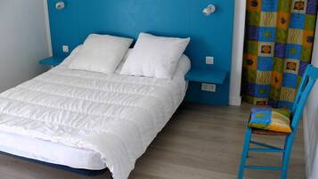 5 slaapkamers, een strijkplank/strijkijzer, gratis wifi