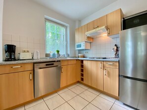 Køleskab, mikrobølgeovn, ovn, opvaskemaskine