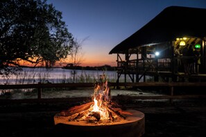 Fireplace - Chobe Safari Lodge (Kasane)