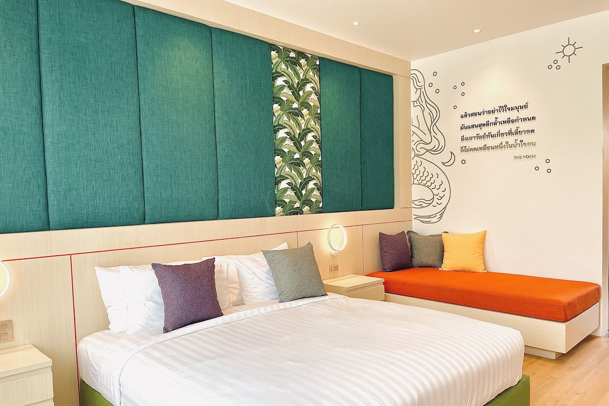 Habitación doble estándar | Ropa de cama de alta calidad y minibar