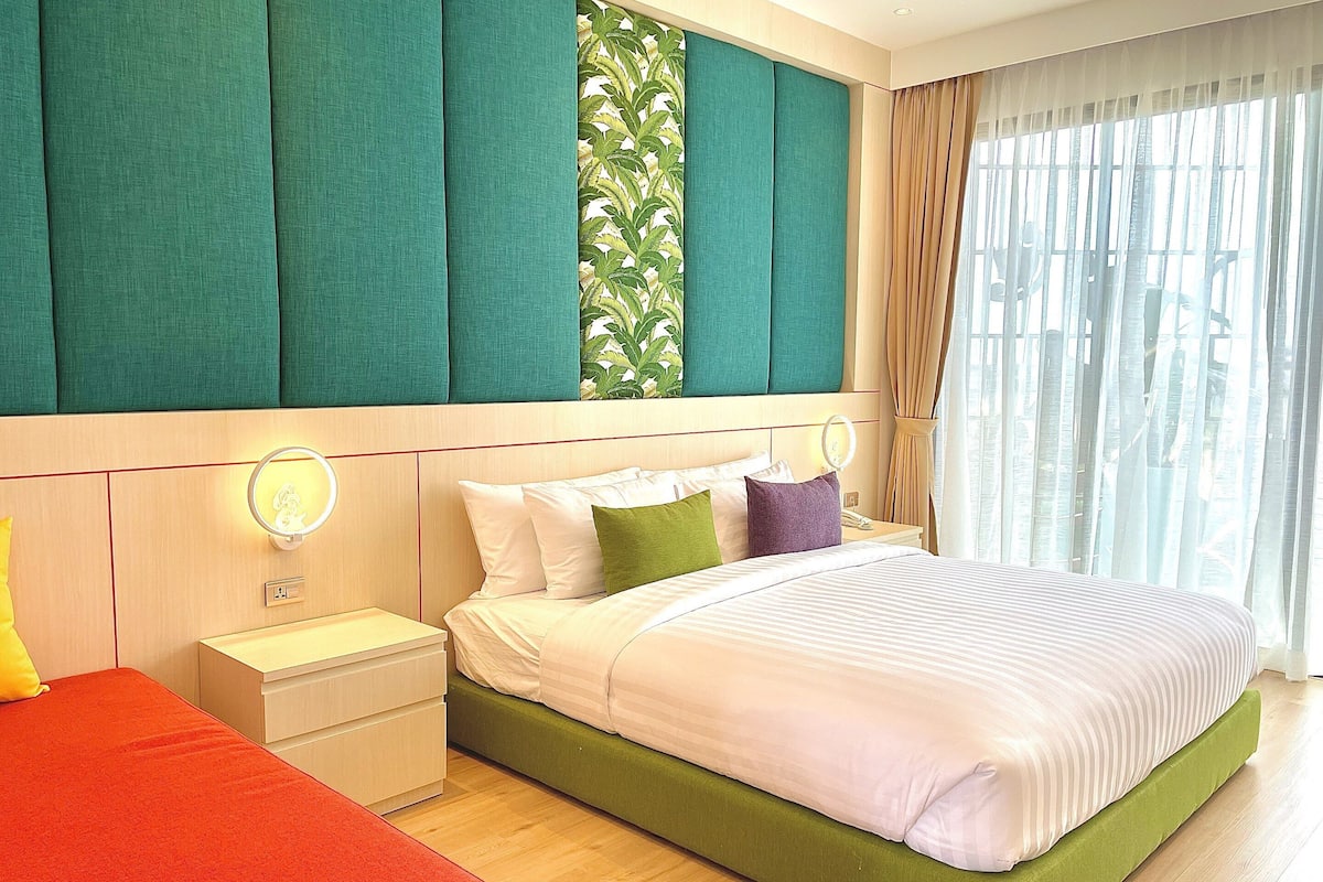 Ropa de cama de alta calidad y minibar