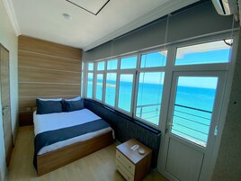 华丽客房, 海景 | 防过敏的被褥、迷你吧、免费 WiFi、床单