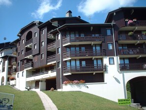 Exterior - Cozy mezzanine apartment in Morillon 1100 (Morillon 1100)
