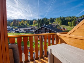Property grounds - Renovated duplex apartment 6p, south facing (Morillon 1100)