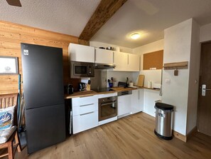 Frigorifero, microonde, lavastoviglie