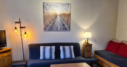 Maison de village avec jardin clos, sauna et télécabine à 500m - idéal pour famille!