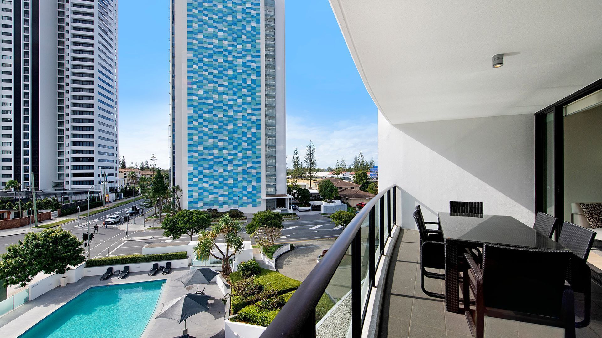 Wonderful 3 BR Apartment - Sierra Grand - CoastHM — image 4