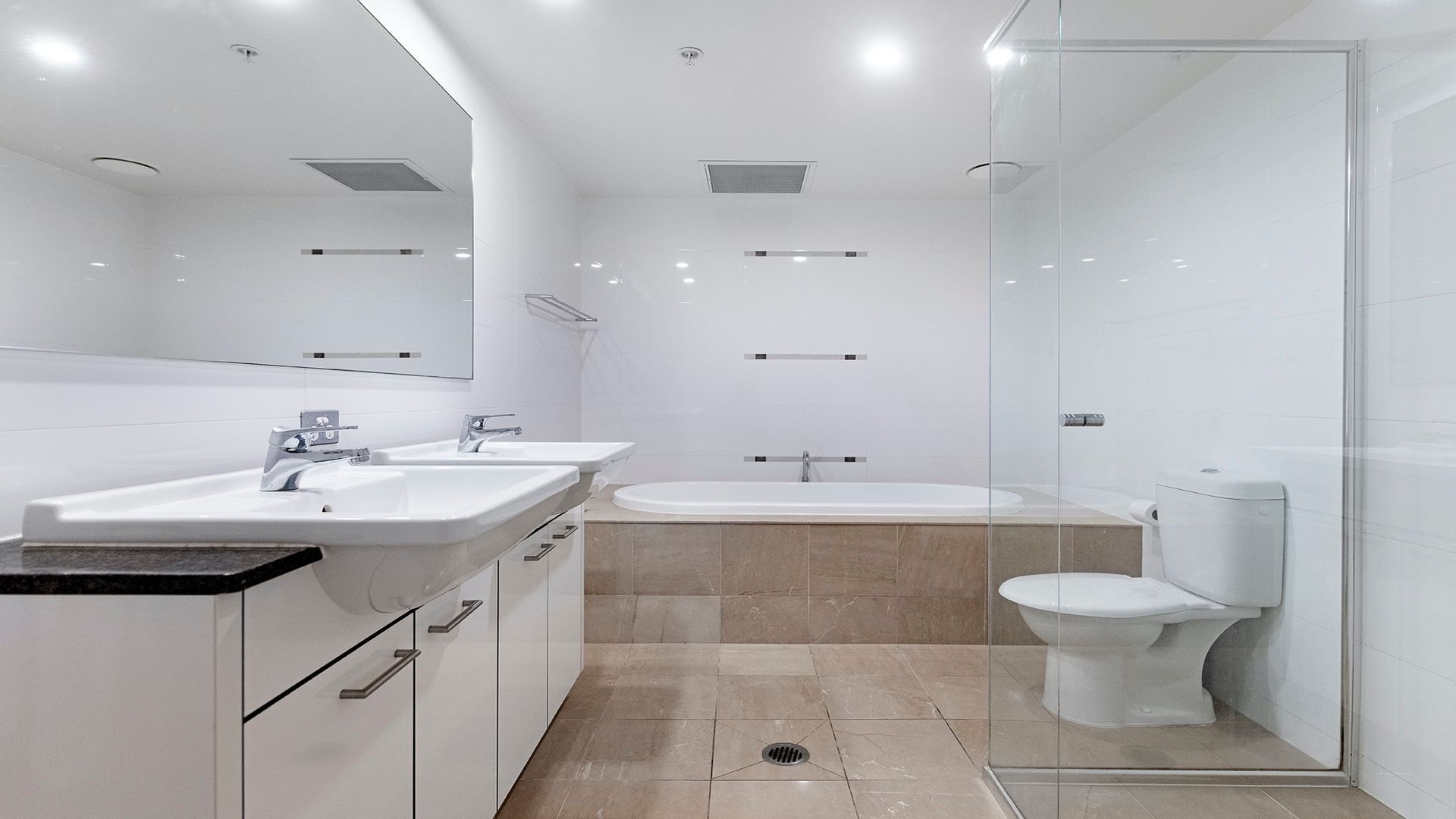 Wonderful 3 BR Apartment - Sierra Grand - CoastHM — image 12