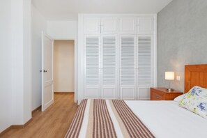 3 dormitoris, wifi i roba de llit 