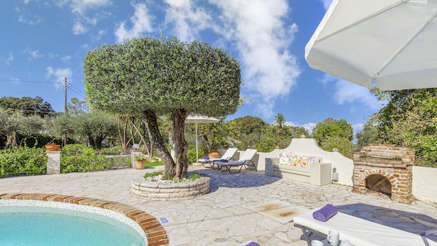 BBQ/picnic area - Villa Mimoza (Corfu)