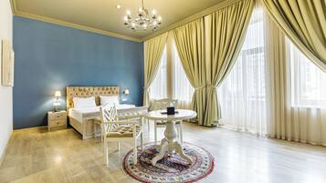 Premium bedding, minibar, individually decorated, individually furnished