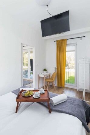 1 habitación, tabla de planchar con plancha, wifi y ropa de cama 