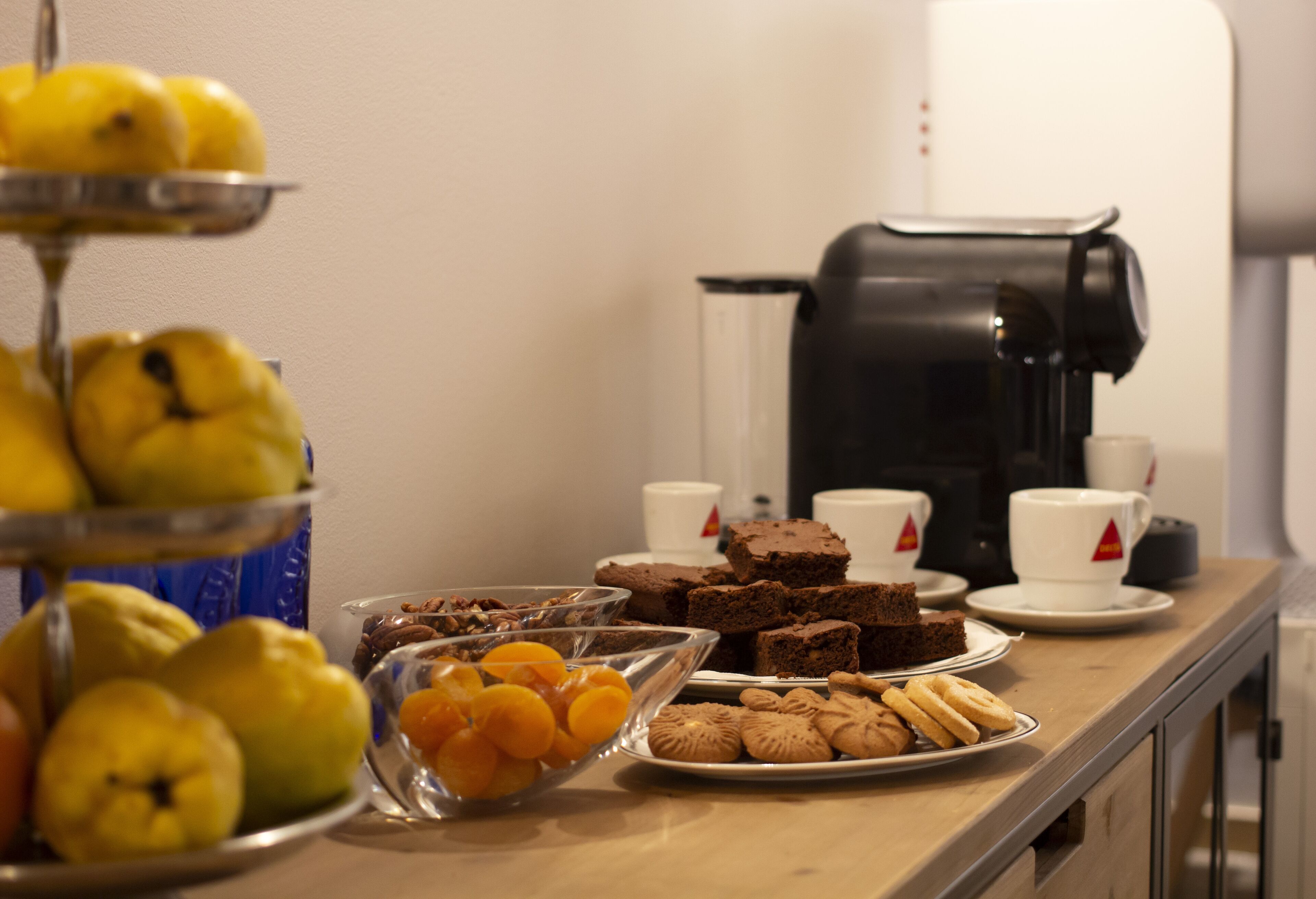 Päivittäinen buffetaamiainen (8 EUR per henkilö)