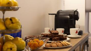 Café da manhã com buffet todos os dias (EUR 8 por pessoa)