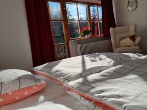 1 bedroom, WiFi, bed sheets - Water lily Apartment (Berchtesgaden)