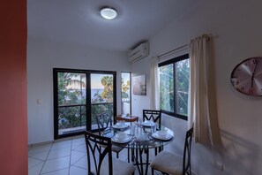 Dining - 🌿🌿 Tamarind 2 (Durango)