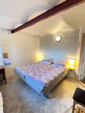 7 habitaciones, wifi gratis y ropa de cama 