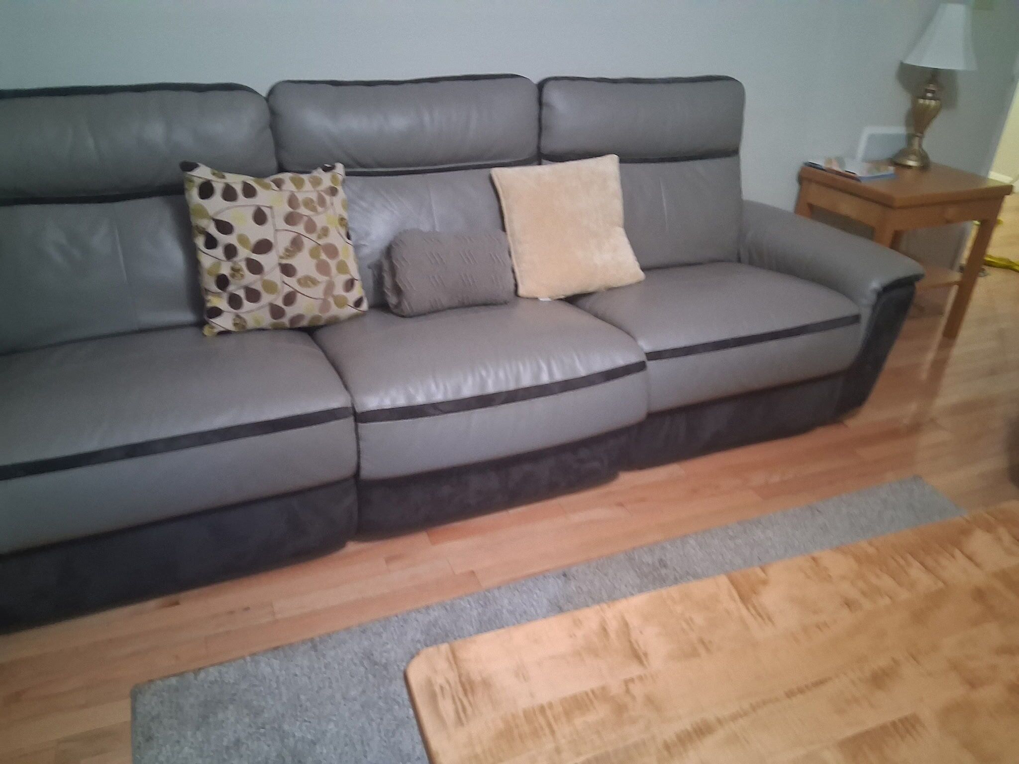 Smart-TV, Kamin, Videospiele, DVD-Player