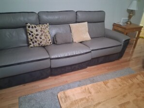 Smart TV, fireplace, video games, DVD player