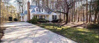 Knight Play Golf home/3 Bedroom/ with Jetted tub on 1.2 acre lot in Apex