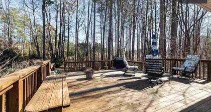 Knight Play Golf home with Jetted tub on 1.2 acre lot in Apex