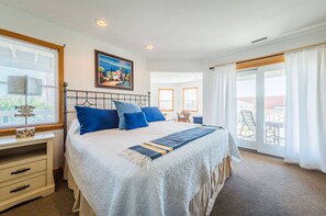 10 bedrooms, iron/ironing board, free WiFi, bed sheets