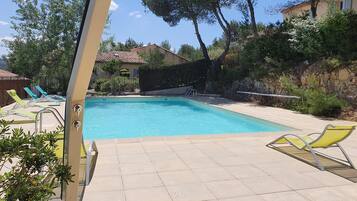 Piscine extérieure