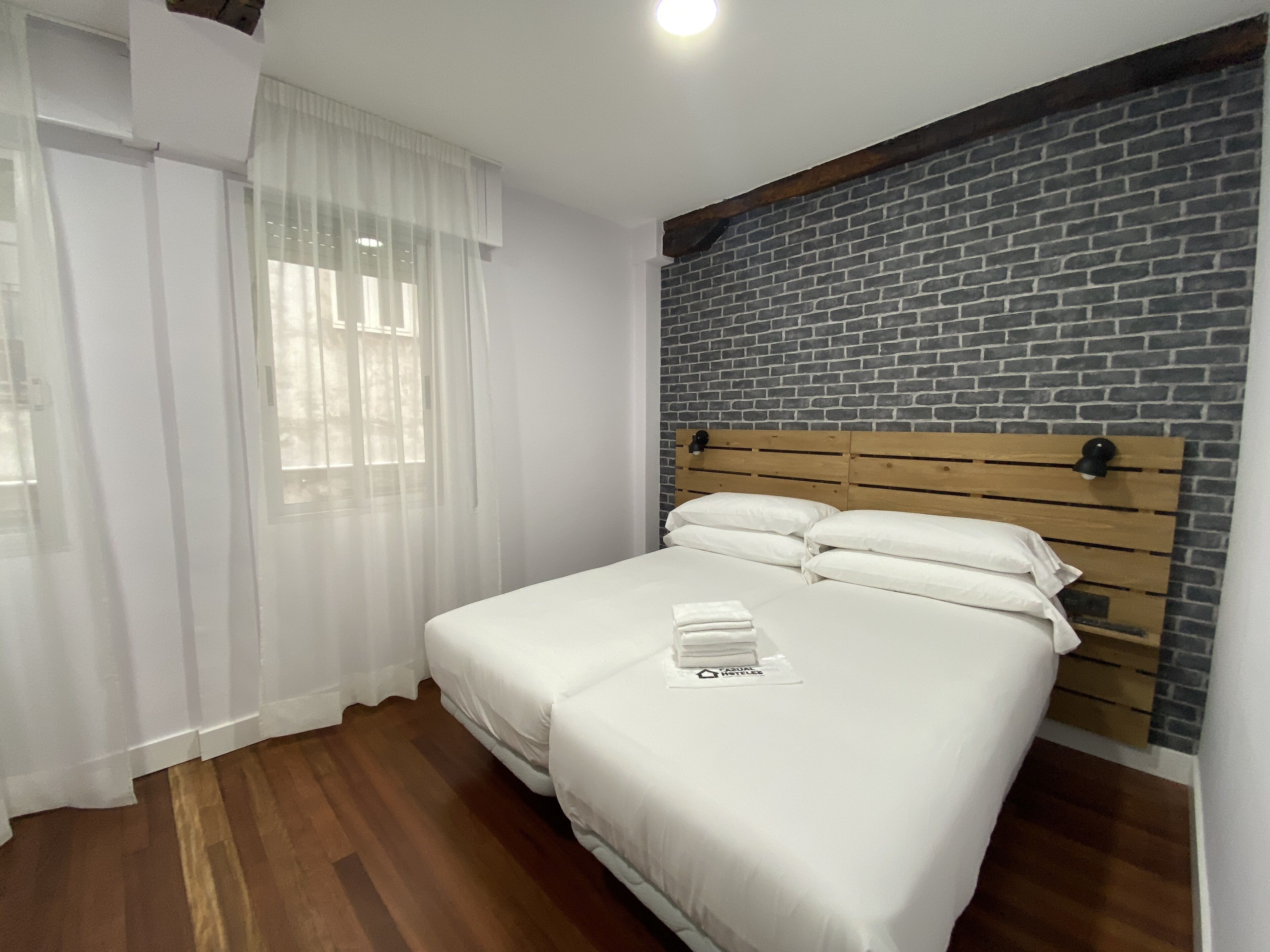 Free WiFi, bed sheets