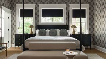 Luxury Single Room (Blythe Suite) | Individually decorated, individually furnished, blackout drapes