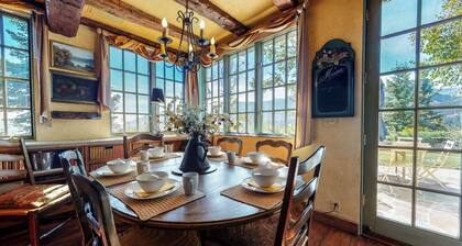 Stunning 5000 sq. ft. Grand Chateau, Best Views in Mammoth. Near Lakes Basin
