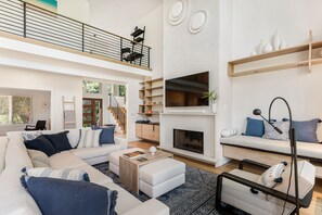 Smart TV, books, offices