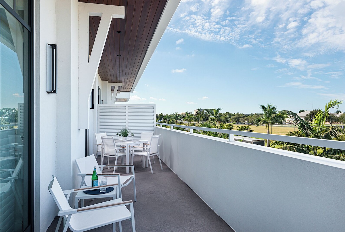 Photo 7 of SOCE FLATS 202 - Luxury Two Bedroom with Wraparound Balcony!