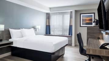 Meja kerja, ruang kerja ramah laptop, Wi-Fi gratis, dan seprai linen