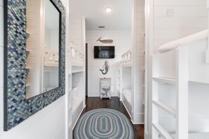 5 Schlafzimmer, Bügeleisen/Bügelbrett, kostenloses WLAN, Bettwäsche