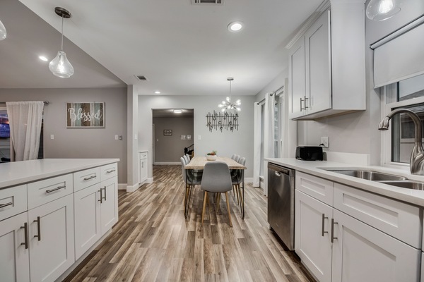 Frigorífic, microones, forn i placa de cuina