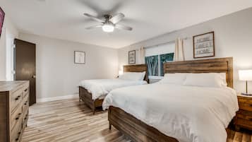 4 bedrooms, iron/ironing board, free WiFi, bed sheets