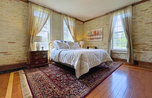 1 dormitori, planxa i posts de planxar, wifi i roba de llit 