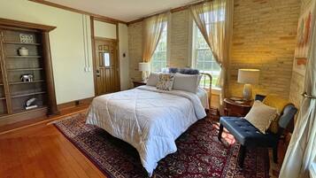 1 habitación, tabla de planchar con plancha, wifi y ropa de cama