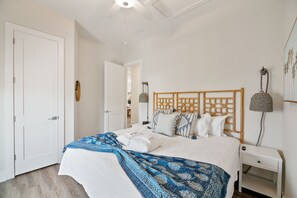 7 habitaciones, tabla de planchar con plancha, internet y ropa de cama 