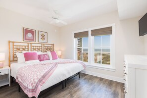 2 habitaciones, tabla de planchar con plancha, internet y ropa de cama