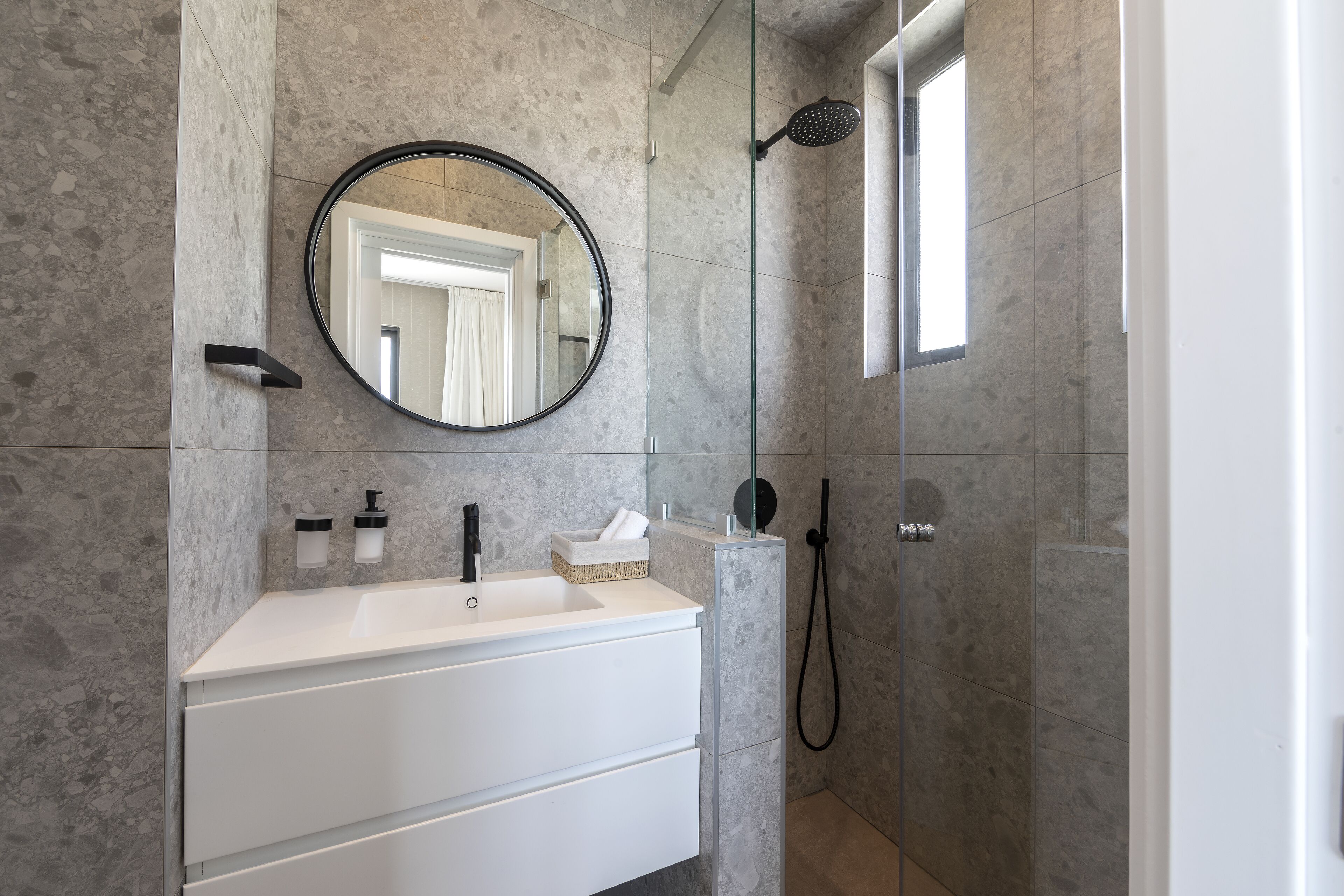 Photo - Chris Le Mare Gold Luxury Villa