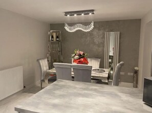 Maison, Plusieurs lits | Intérieur