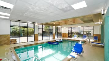 Indoor pool, pool loungers