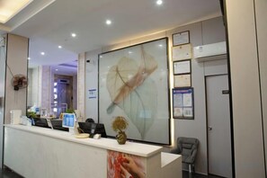 Unclassified image, 3 of 39, button - GreenTree Inn Express Hotel (Haikou Haixiu Middle Road Bangbaihui City Branch) (Haikou)