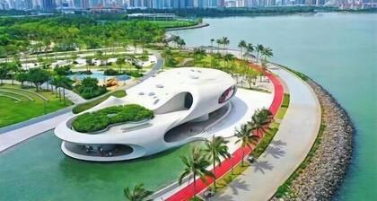 GreenTree Inn Express Hotel (Haikou Haixiu Middle Road Bangbaihui City Branch)