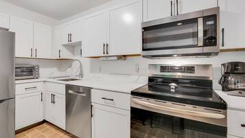 Fridge, microwave, oven, dishwasher