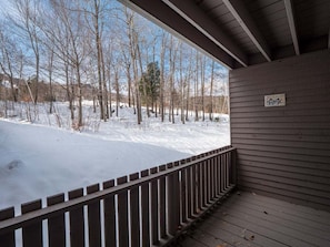 Property grounds - Sunrise A-118:Ski-In/Ski-Out Sunday River Condo (Newry)